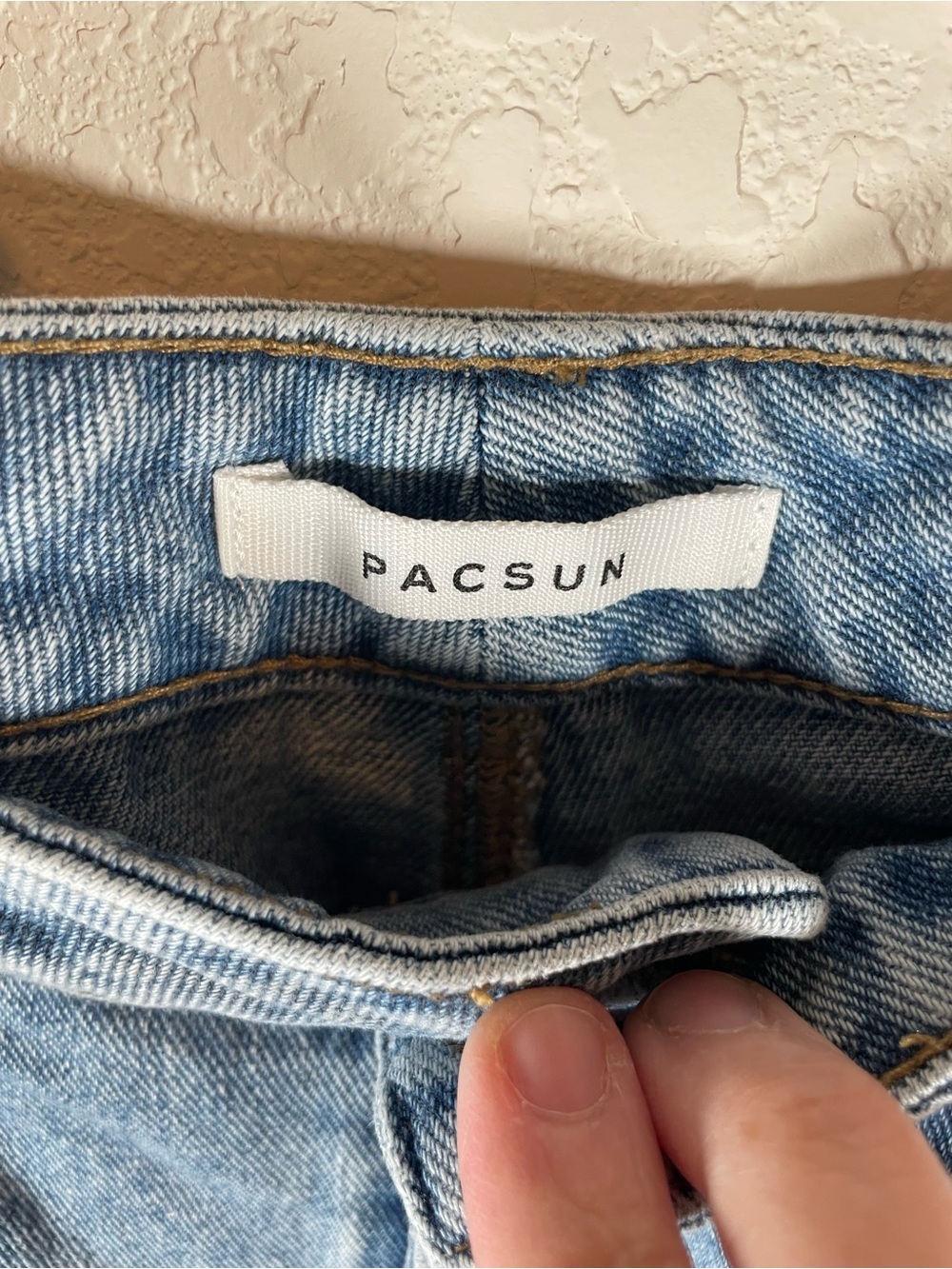 PacSun Mom Short Light Wash Distressed Denim Cutoff Shorts Size 29 - Picture 6 of 9